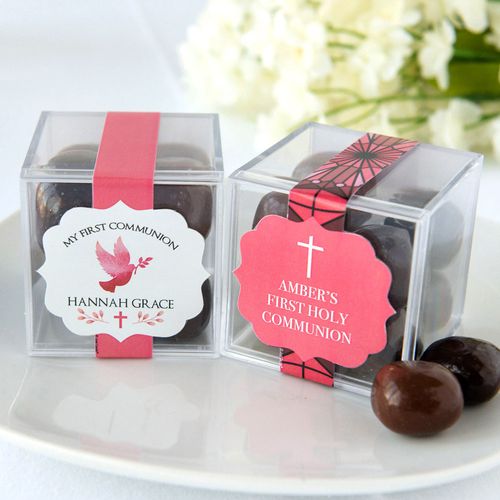 Personalized Girl First Communion JUST CANDY® favor cube with Premium Milk & Dark Chocolate Sea Salt Caramels