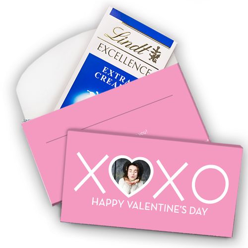 Deluxe Personalized Valentine's Day XOXO Lindt Chocolate Bar in Gift Box (3.5oz)